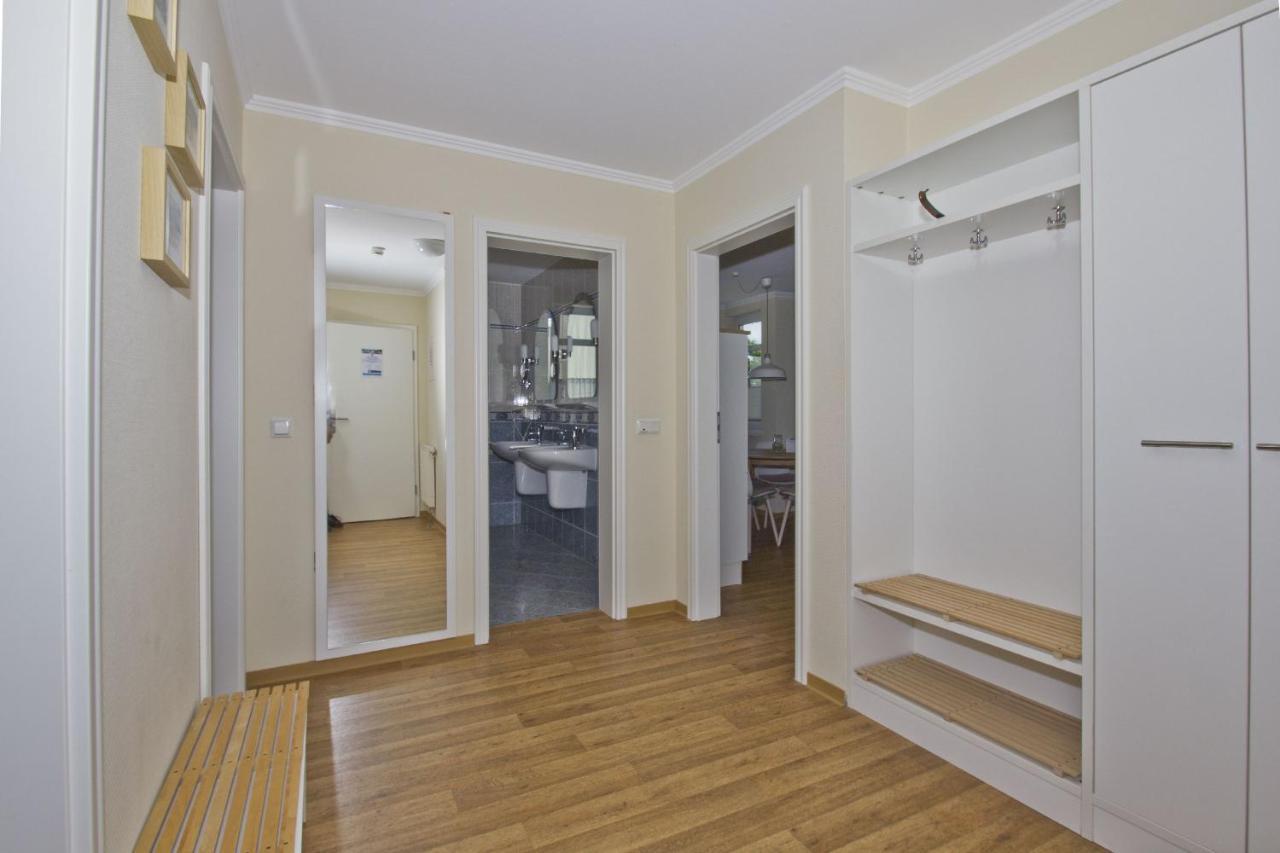 Mit Meerblick Und Balkon, Gratis Nutzung Vom Ahoi Erlebnisbad Und Sauna In Sellin - Meeresblick Fewo 24 Gohren Bagian luar foto